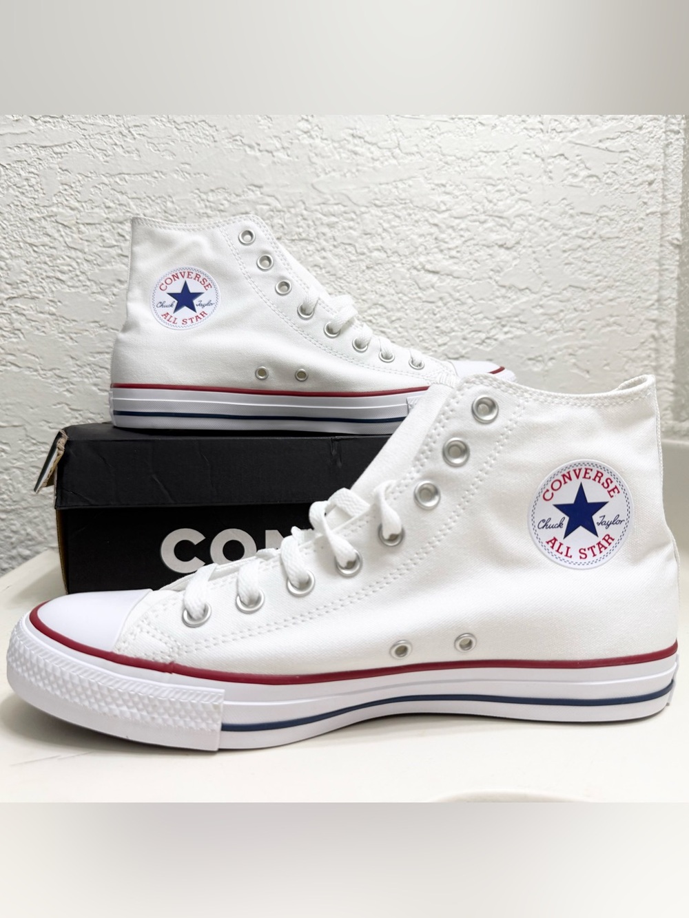 Converse White High Top Sneakers with Red & Blue Accents Mens 8.5 Women’s 10.5